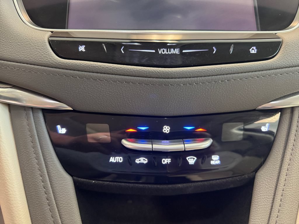 Used 2019 Cadillac XT5 Luxury AWD/4WD image 21