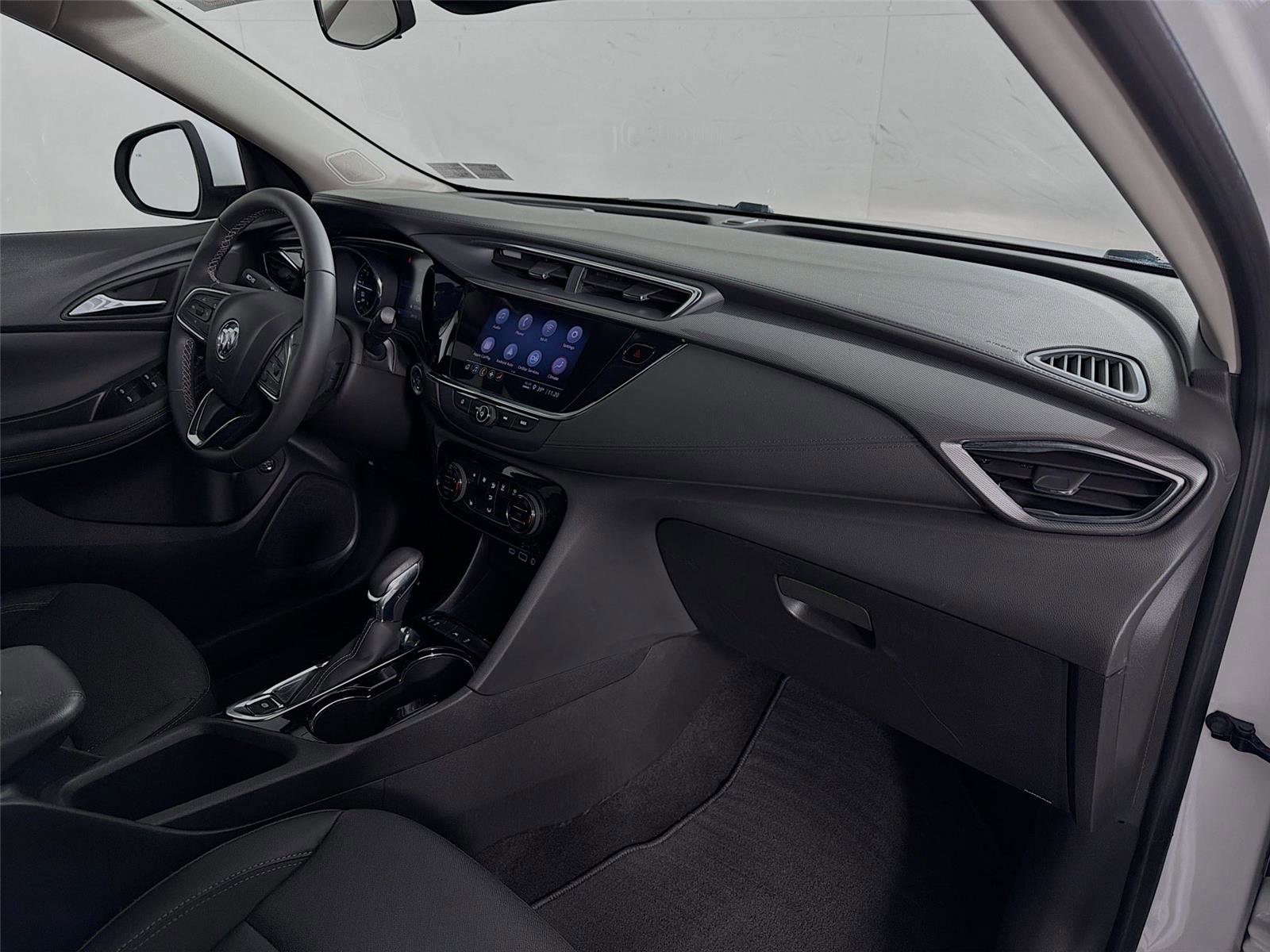 Used 2022 Buick Encore GX Select w/ Sport Touring Package image 26