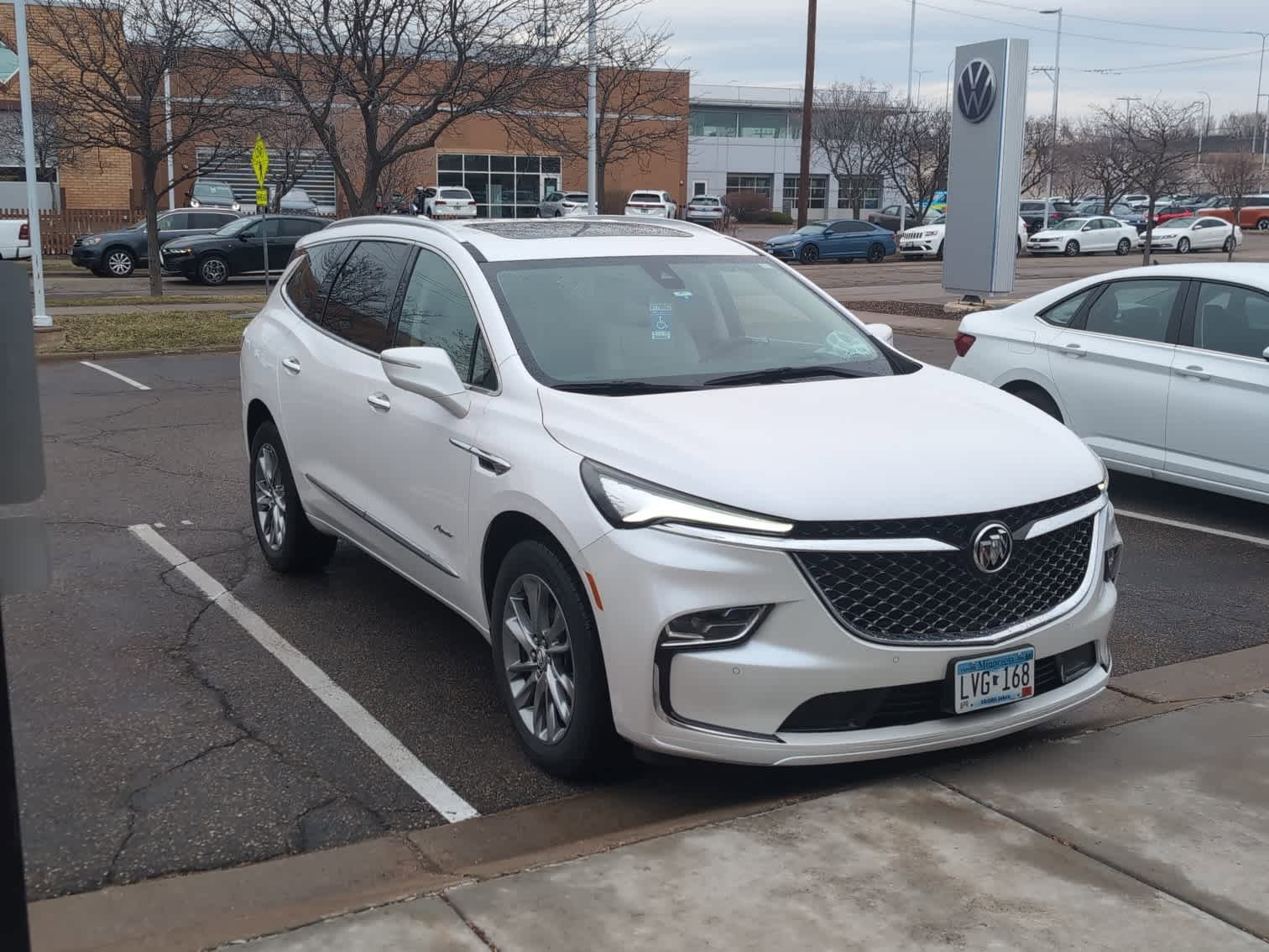 Used 2024 Buick Enclave Avenir w/ Avenir Technology Package AWD/4WD image 11