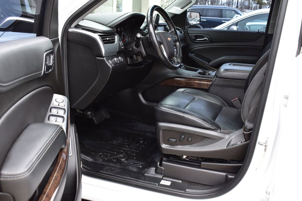 Used 2018 Chevrolet Suburban LT image 18