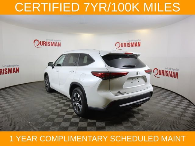 Used 2023 Toyota Highlander XLE AWD/4WD image 6