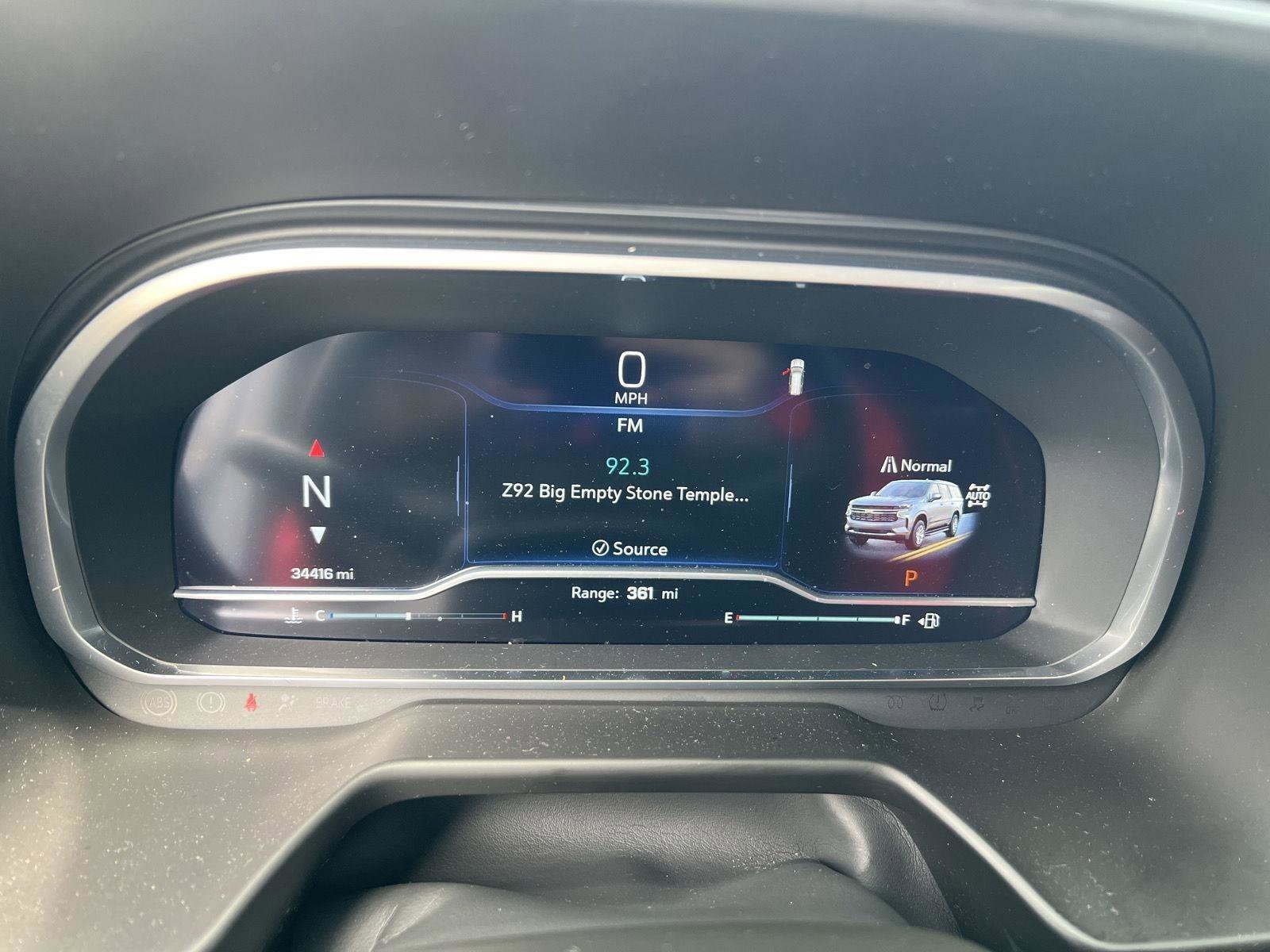 Used 2023 Chevrolet Suburban RST w/ Luxury Package image 52