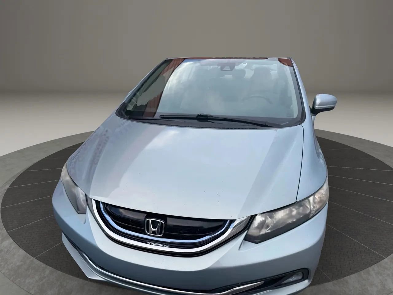 Used 2015 Honda Civic Hybrid Sedan image 4