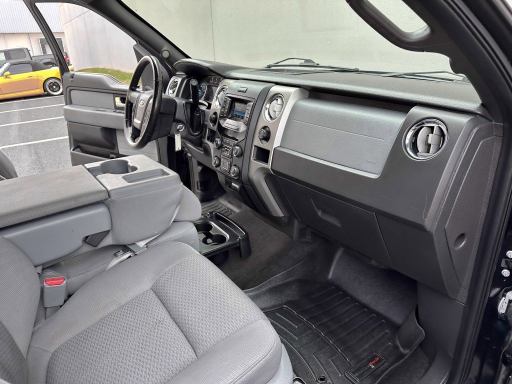 Used 2013 Ford F150 XLT w/ Luxury Equipment Group image 28