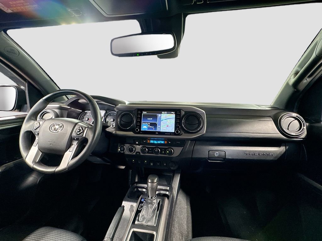 Used 2022 Toyota Tacoma Limited AWD/4WD image 12