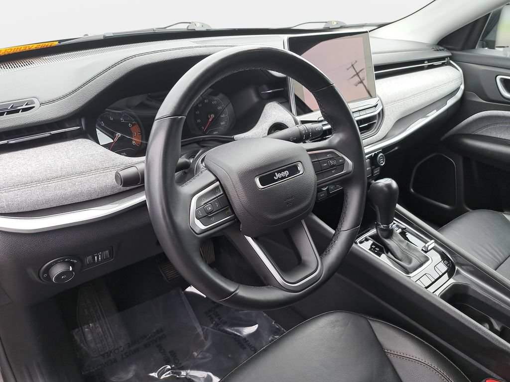 Certified 2022 Jeep Compass Latitude AWD/4WD image 16