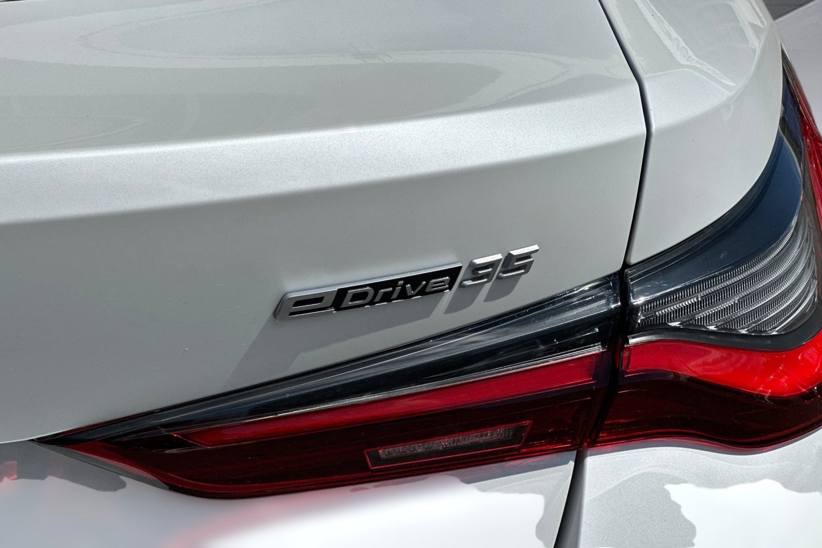 Certified 2023 BMW i4 eDrive35 RWD image 29