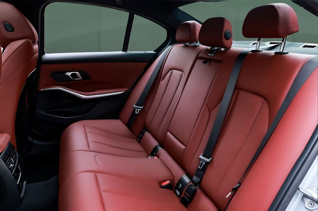 Used 2025 BMW M340i xDrive w/ Shadowloine Package image 15