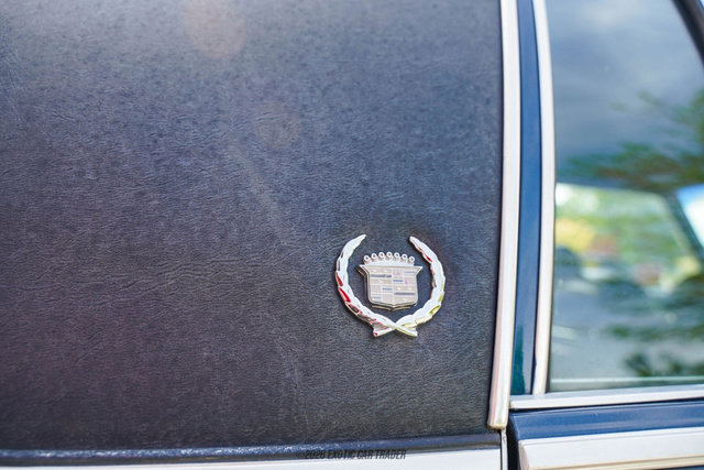 Used 1989 Cadillac Brougham RWD image 38