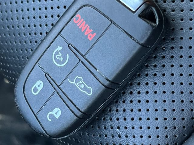 Used 2025 Dodge Durango R/T AWD/4WD image 37