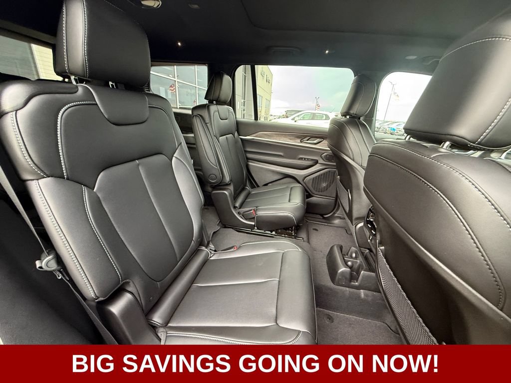 New 2027 Jeep Grand Cherokee L Limited w/ Limited Altitude Package AWD/4WD image 39