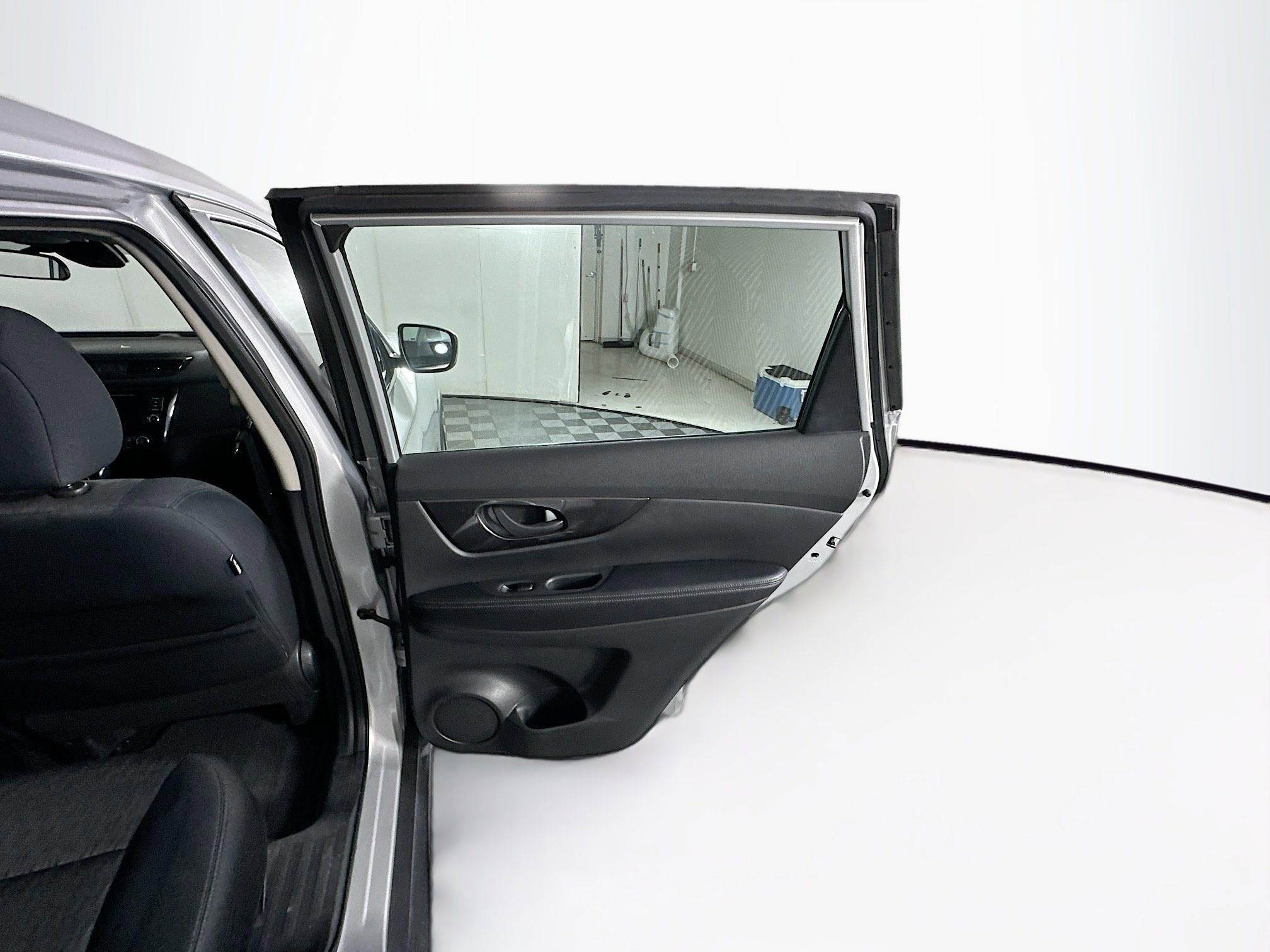 Used 2019 Nissan Rogue S FWD image 28