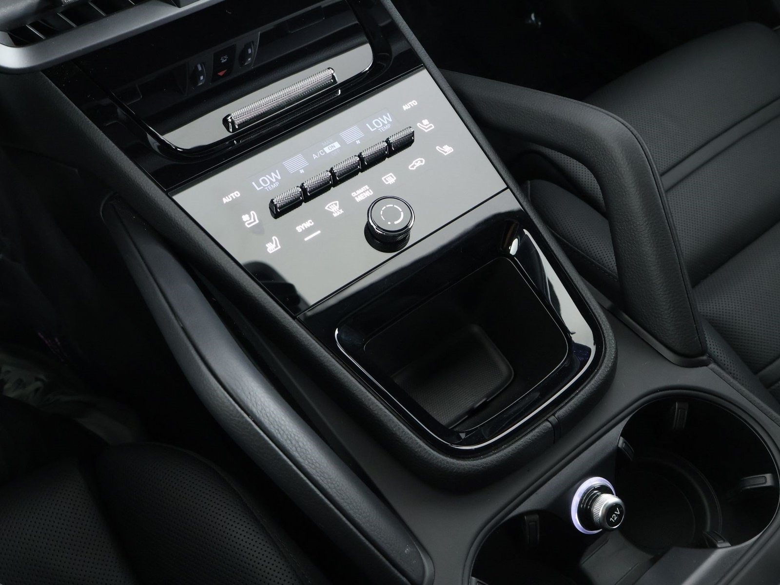Certified 2026 Porsche Cayenne AWD/4WD image 18