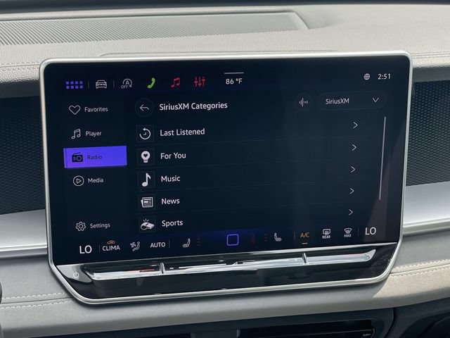 Certified 2026 Volkswagen Tiguan SE w/ Panoramic Sunroof Package FWD image 10