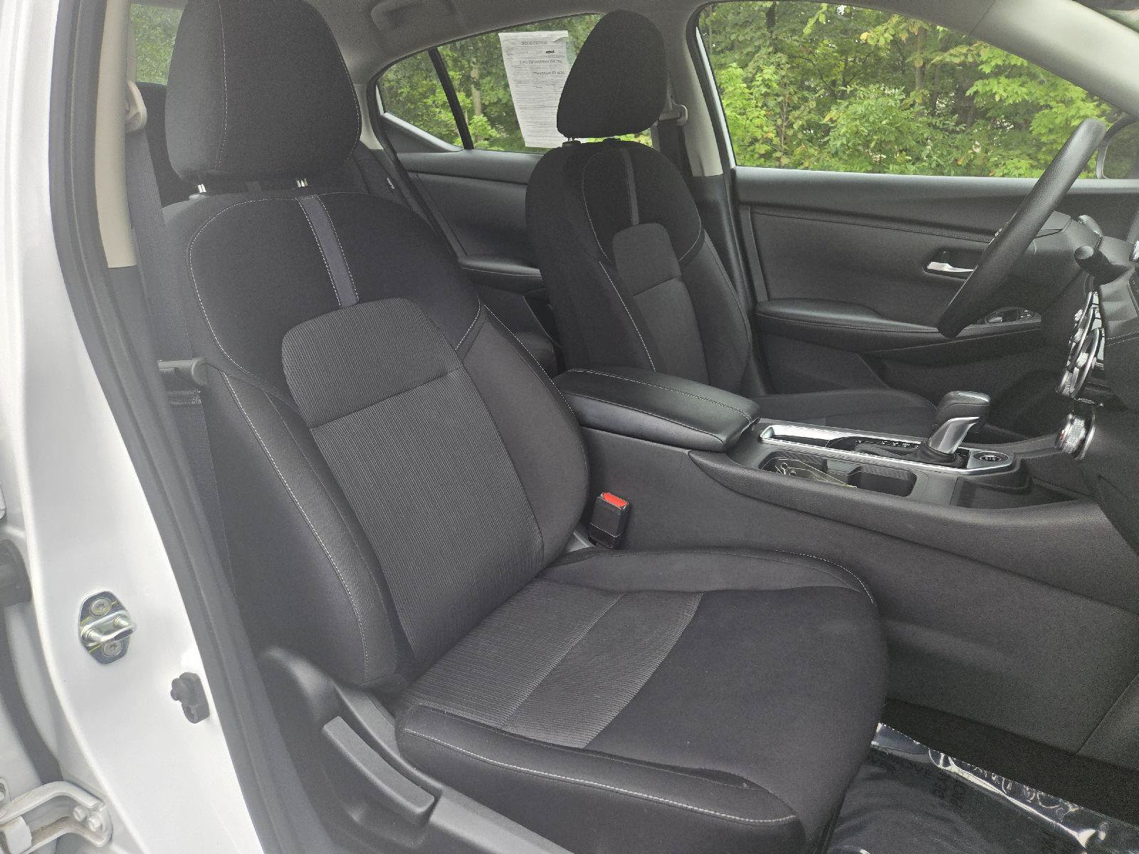 Used 2025 Nissan Sentra SV FWD image 22