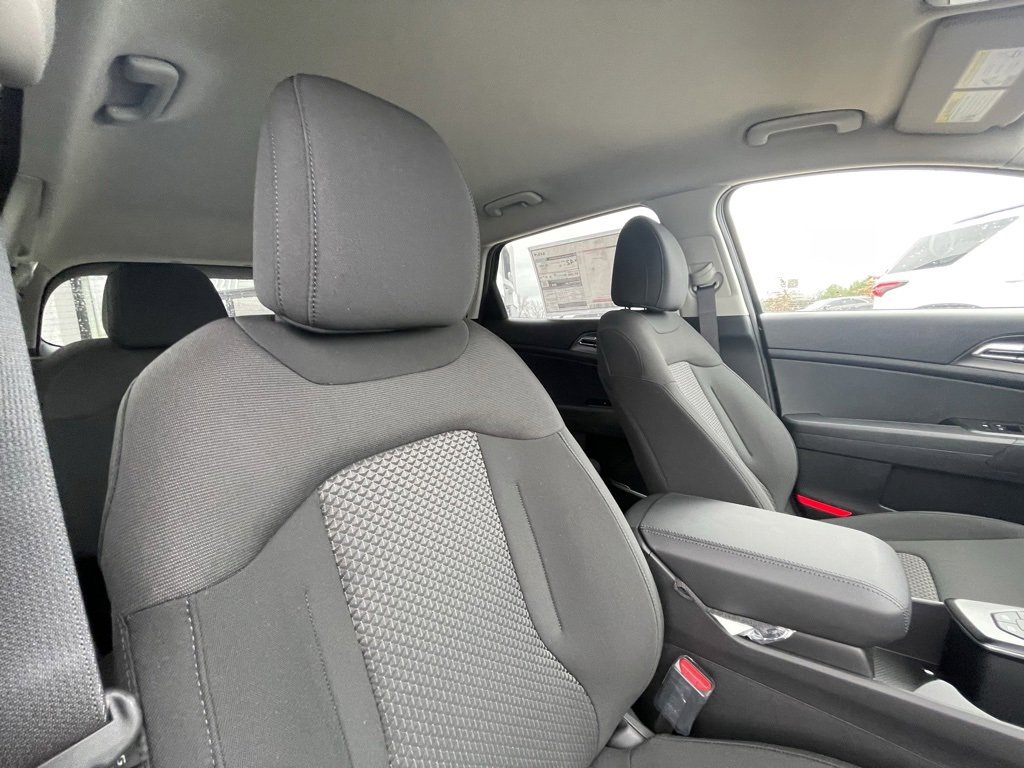 New 2026 Kia Sportage LX image 27