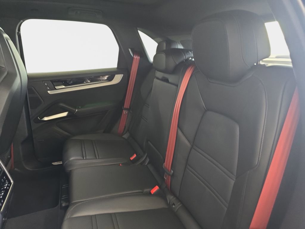Used 2024 Porsche Cayenne S image 14