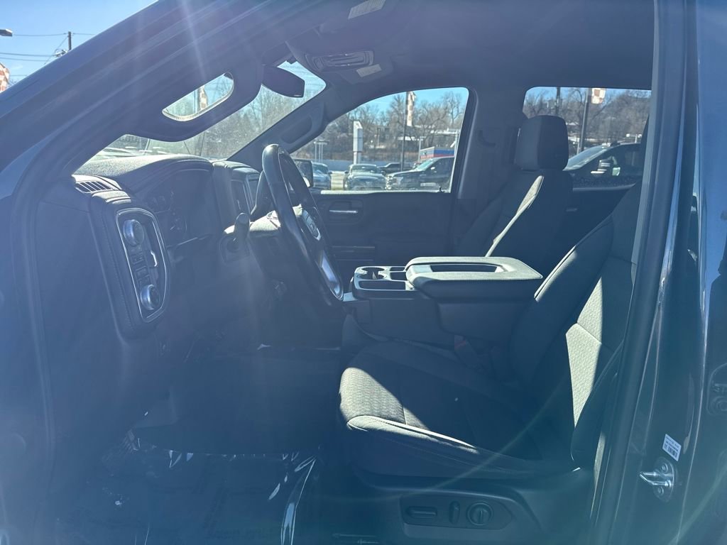 Used 2020 GMC Sierra 1500 Elevation w/ Elevation Value Package image 32