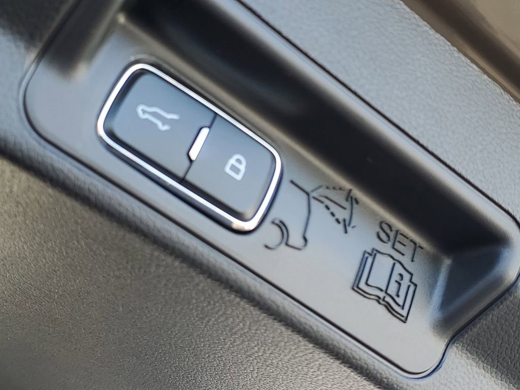 New 2026 Ford Explorer ST-Line image 36