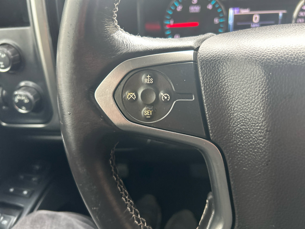 Used 2018 Chevrolet Silverado 1500 LT image 19