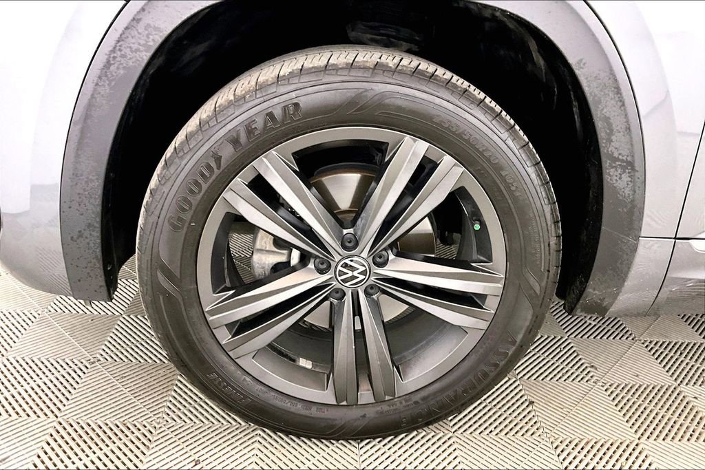 Used 2021 Volkswagen Atlas SE w/ Panoramic Sunroof Package image 7