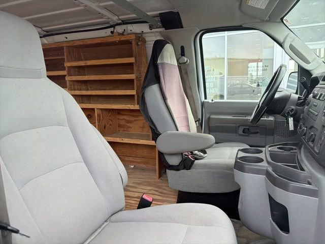 Used 2014 Ford E-250 and Econoline 250 w/ Power Group image 19