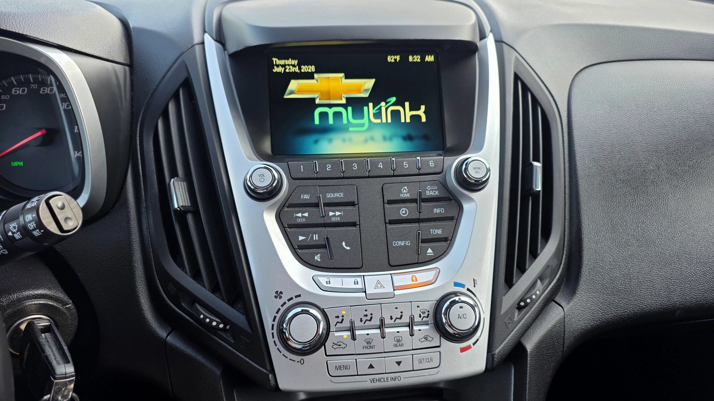 Used 2014 Chevrolet Equinox LT AWD/4WD image 15
