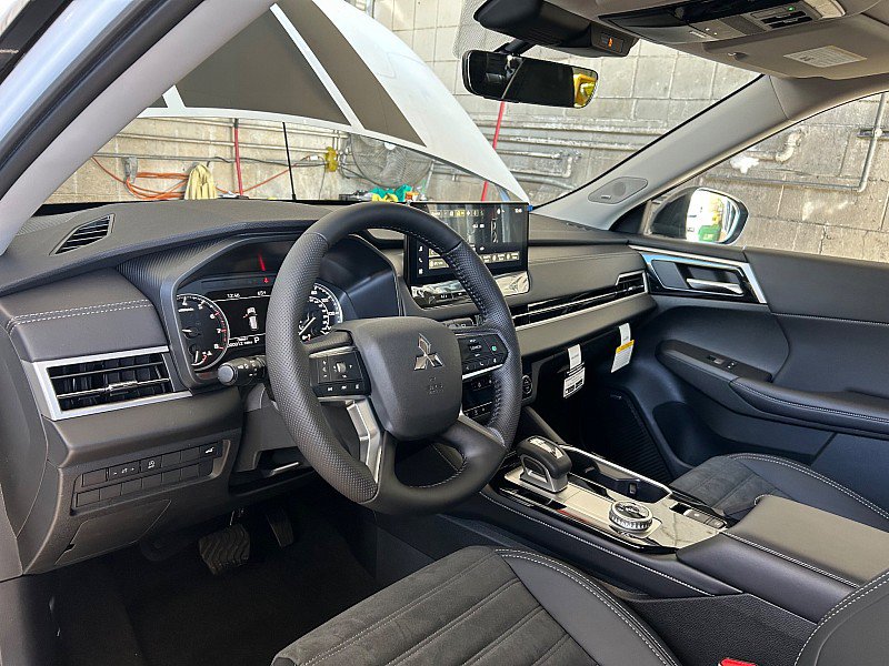 New 2026 Mitsubishi Outlander Trail Edition S-AWC image 19