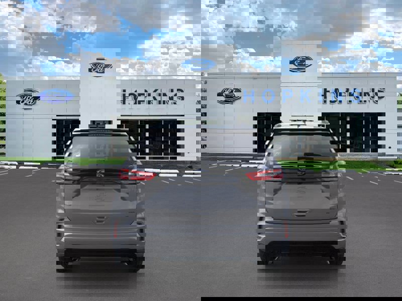 New 2024 Ford Edge SE w/ Black Appearance Package image 5