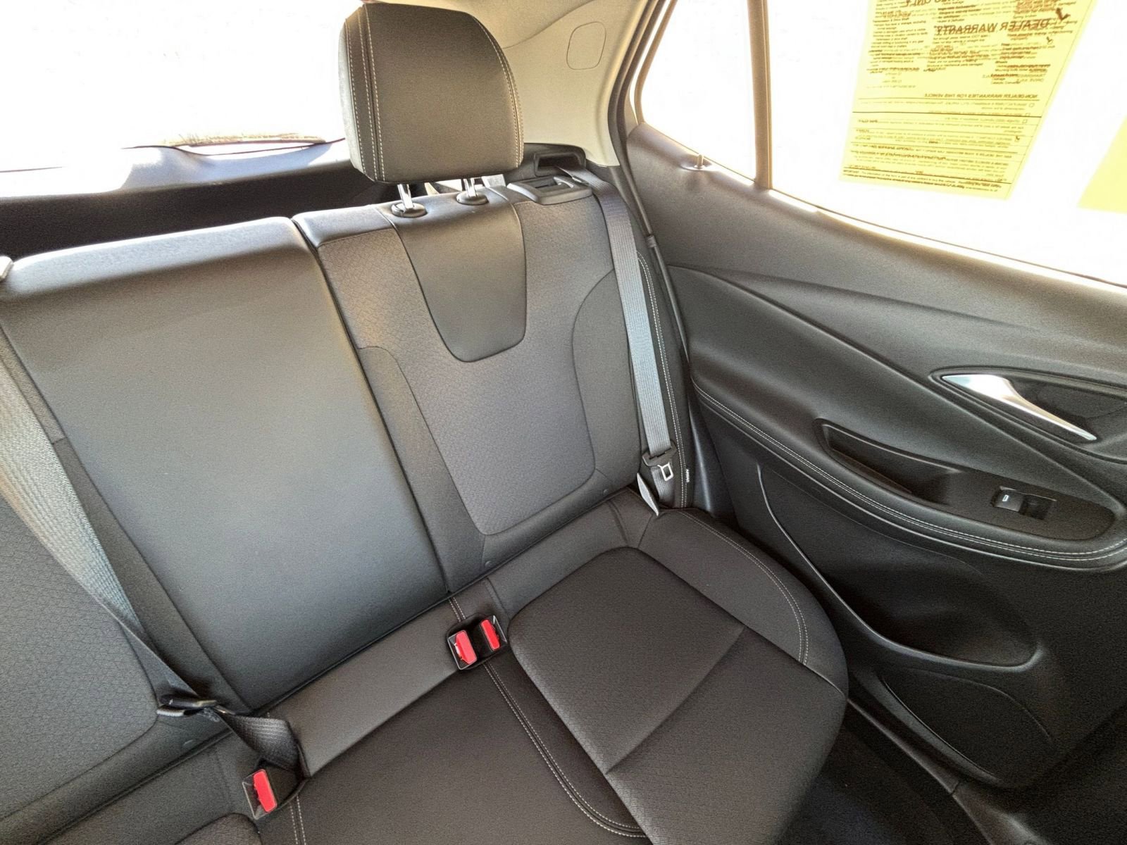 Used 2025 Buick Encore GX Preferred image 37