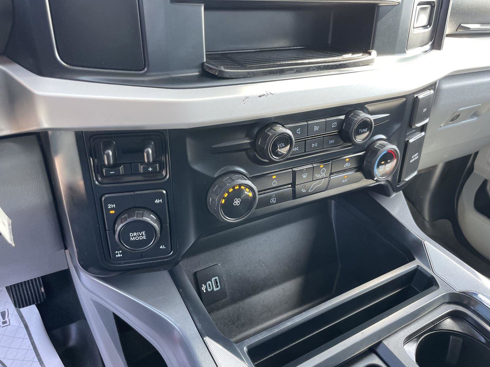 Used 2024 Ford F250 XLT w/ FX4 Off-Road Package AWD/4WD image 16