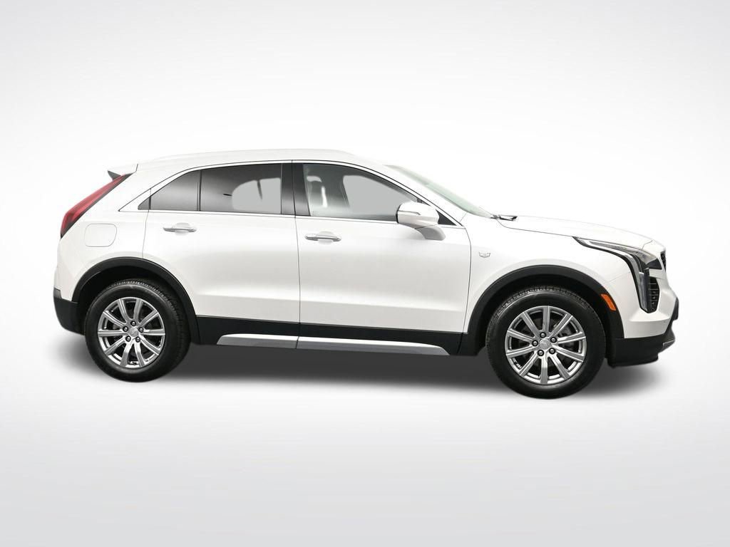 Used 2023 Cadillac XT4 Premium Luxury w/ Cold Weather Package AWD/4WD image 6