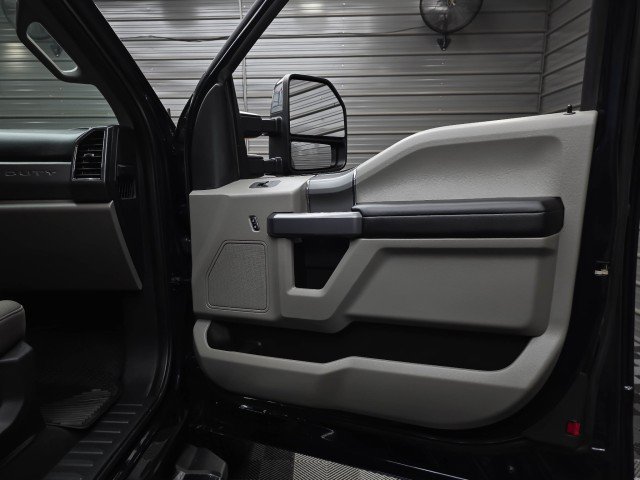 Used 2022 Ford F350 XLT w/ XLT Premium Package AWD/4WD image 34