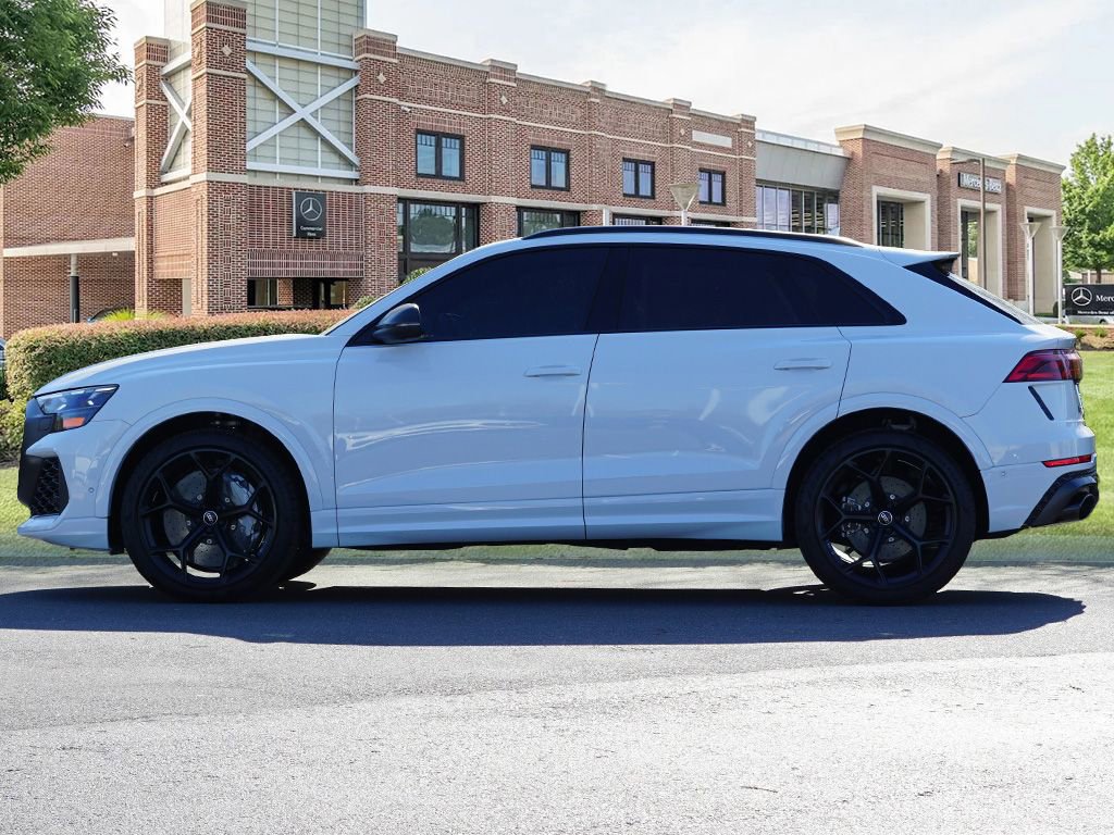 Used 2025 Audi RS Q8 performance image 8