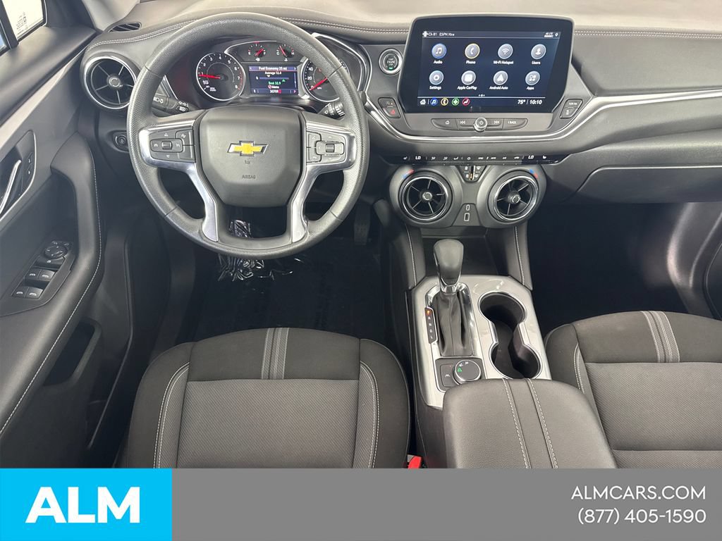 Used 2025 Chevrolet Blazer LT FWD image 25