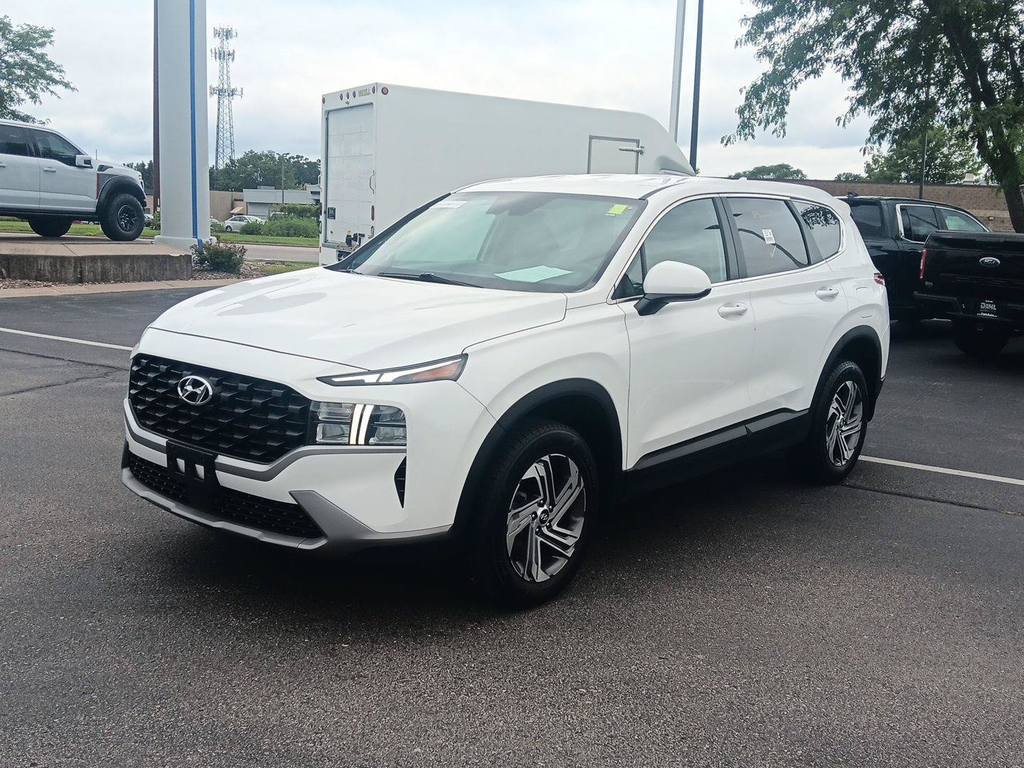 Used 2023 Hyundai Santa Fe SE AWD/4WD image 11