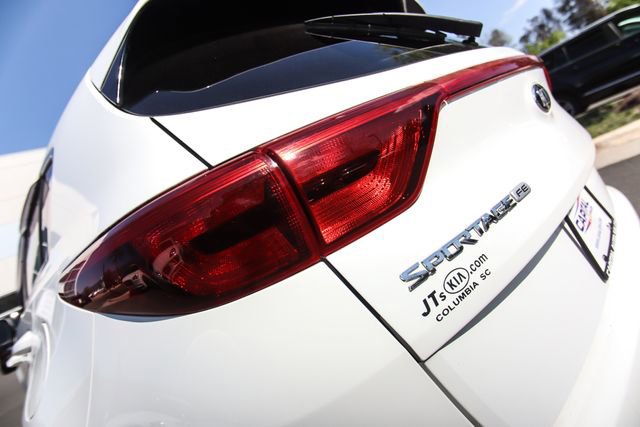 Used 2018 Kia Sportage LX FWD image 31