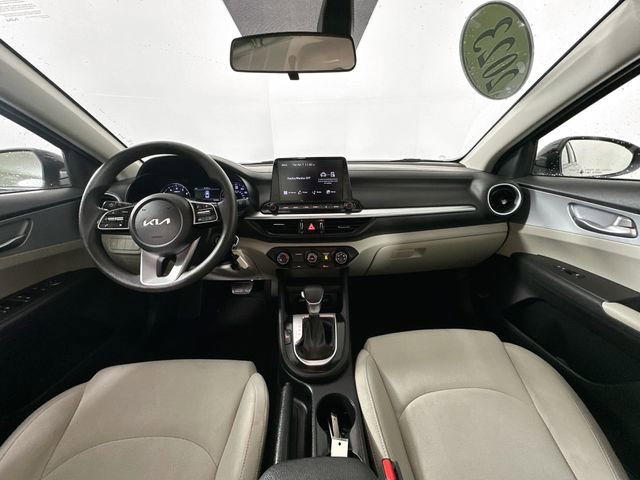 Used 2023 Kia Forte LXS FWD image 3