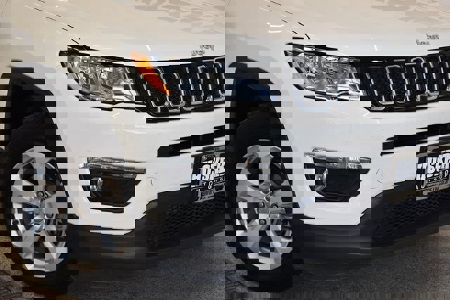 Used 2021 Jeep Compass Latitude w/ Convenience Group image 15