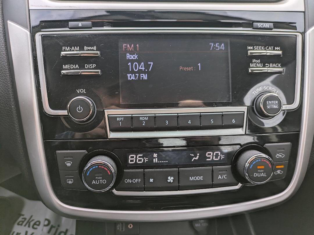 Used 2018 Nissan Altima 2.5 SV image 17