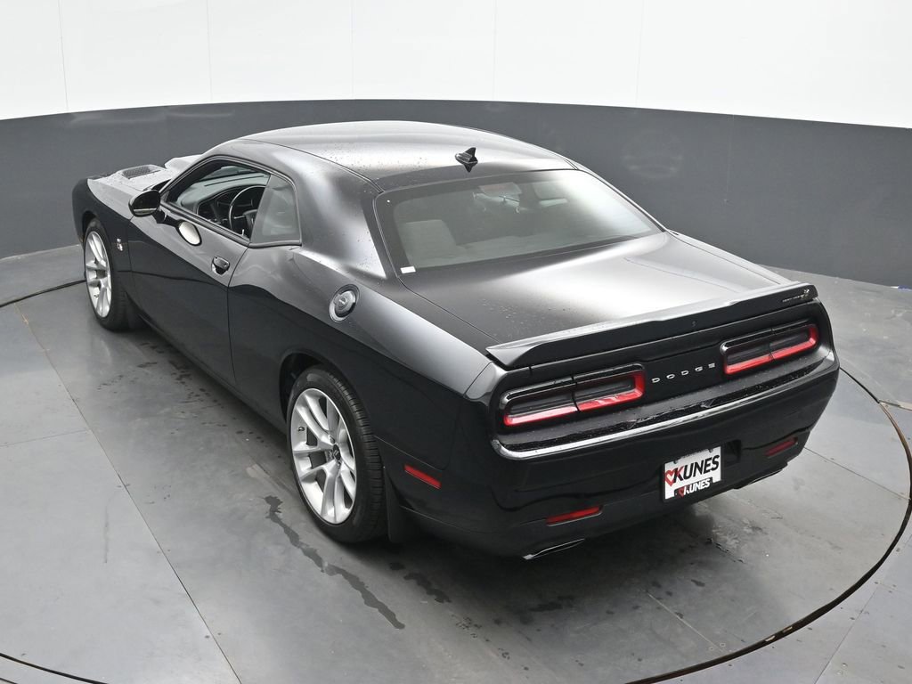 Used 2022 Dodge Challenger R/T Scat Pack RWD image 41