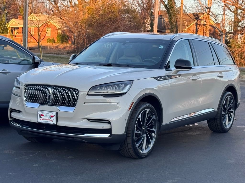 Used 2023 Lincoln Aviator Reserve w/ Equipment Group 201A video 2