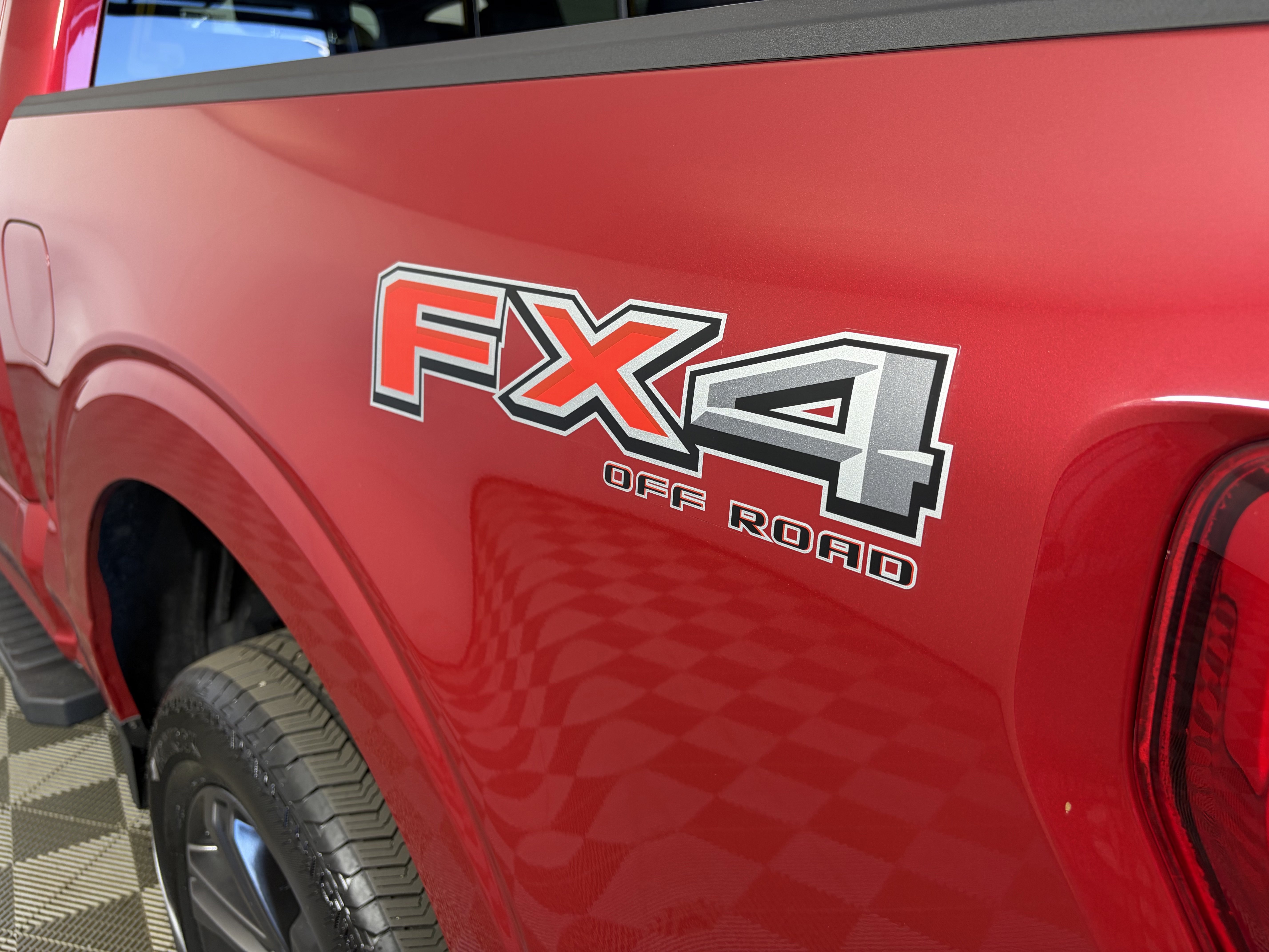 Used 2021 Ford F150 Lariat w/ Equipment Group 502A High AWD/4WD image 16