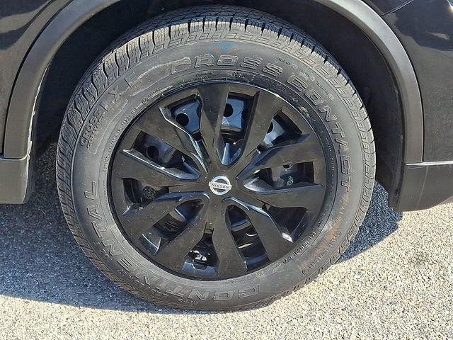 Used 2017 Nissan Rogue S image 8