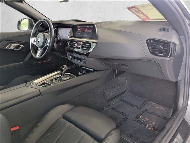Used 2025 BMW Z4 sDrive30i image 16
