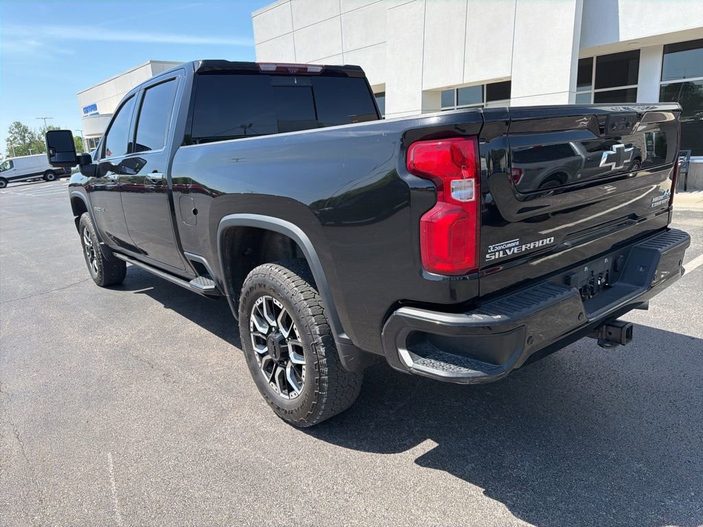 Used 2022 Chevrolet Silverado 2500 High Country w/ Z71 Off-Road Package AWD/4WD image 2