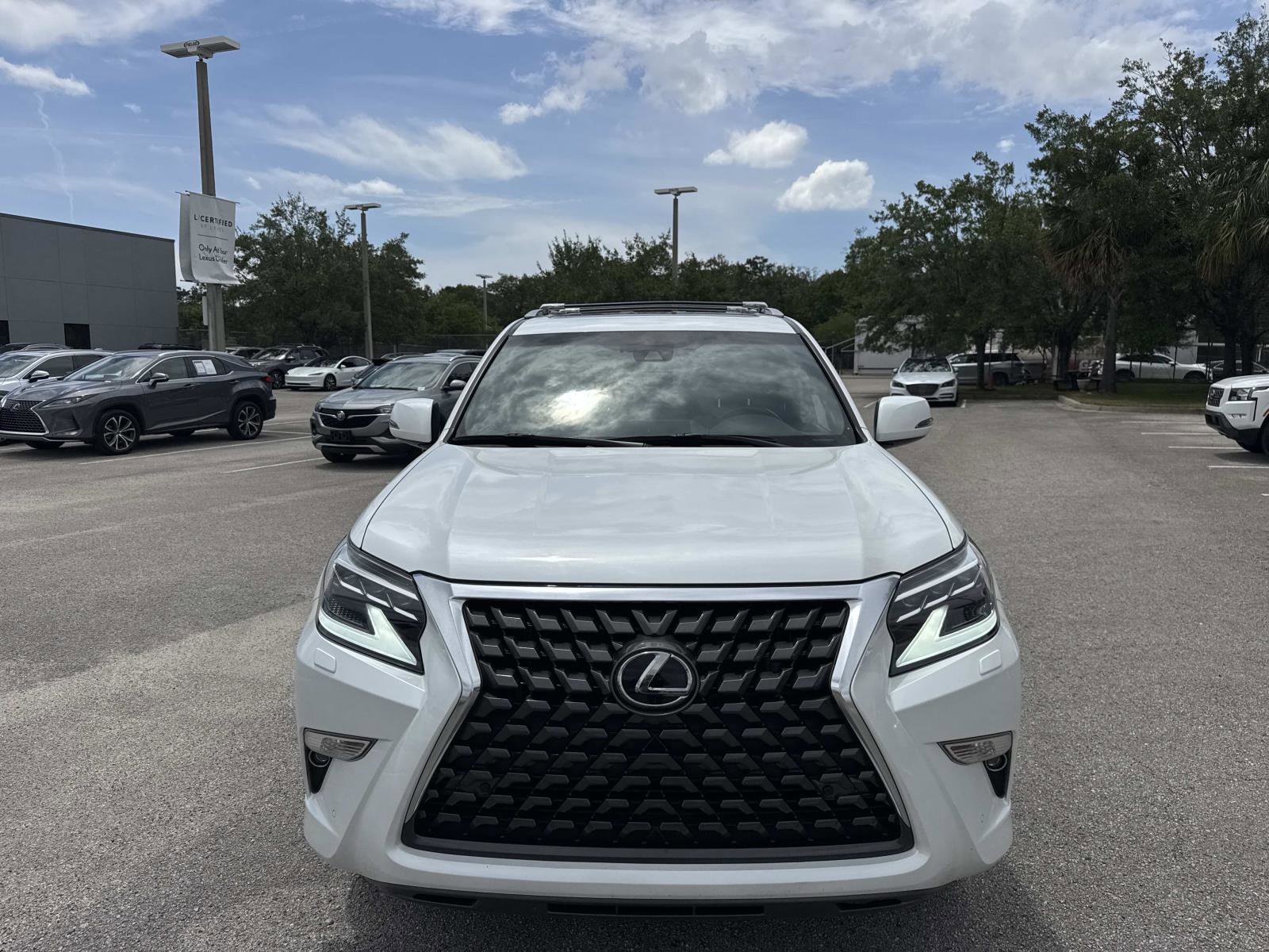 Certified 2022 Lexus GX 460 Premium w/ Premium Package AWD/4WD image 8