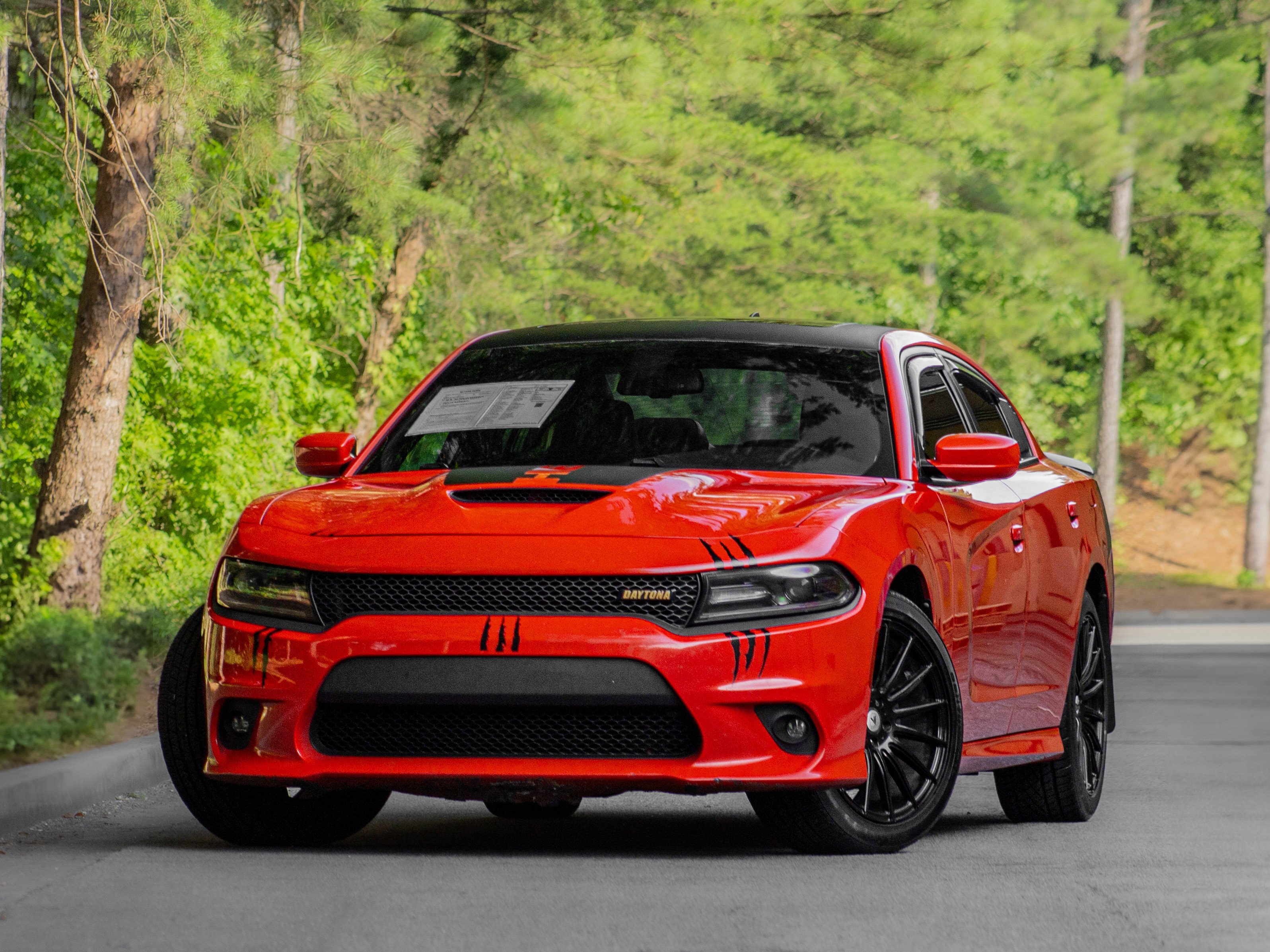 Used 2018 Dodge Charger R/T image 2