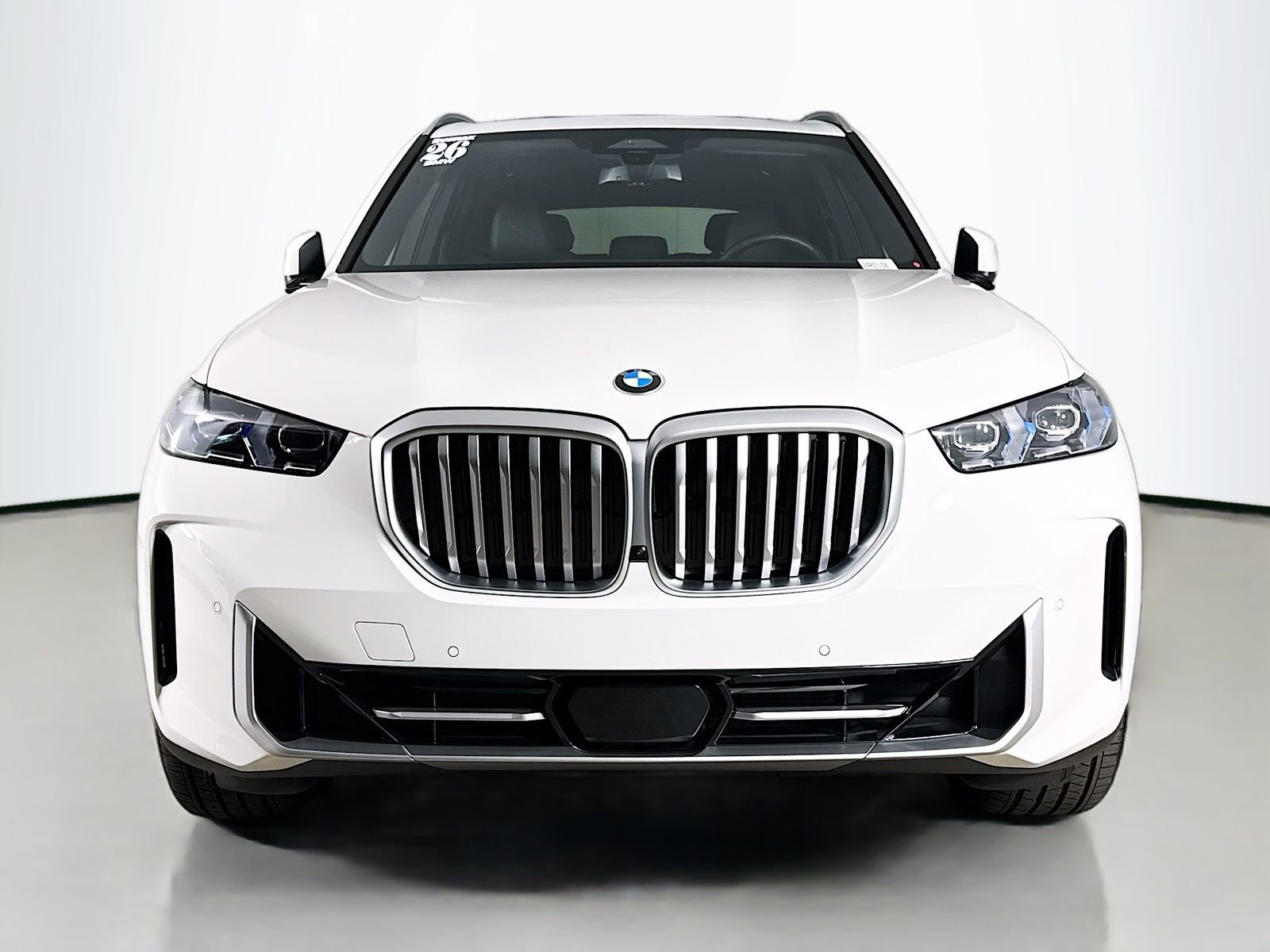 Used 2026 BMW X5 xDrive40i w/ Parking Assistance Package AWD/4WD image 2