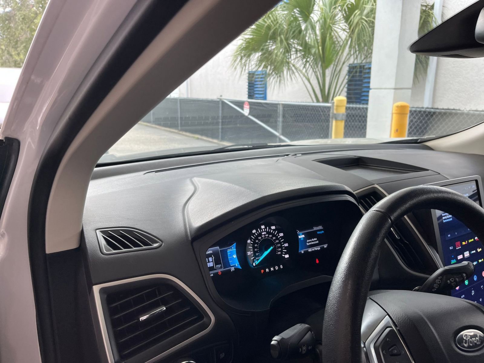 Used 2024 Ford Edge SEL image 34